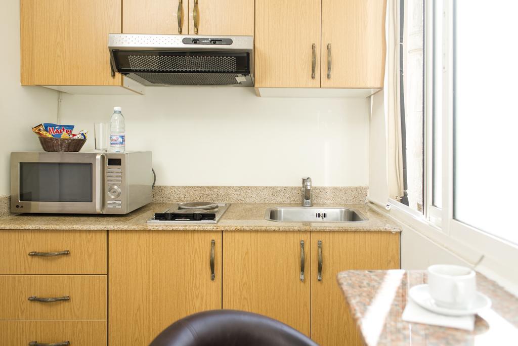 Bliss 3000 Furnished Studios Beirut Exteriör bild